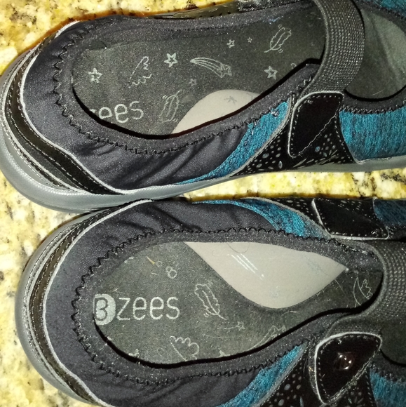 1114 Bzees Reign Shoes - Picture 5 of 7
